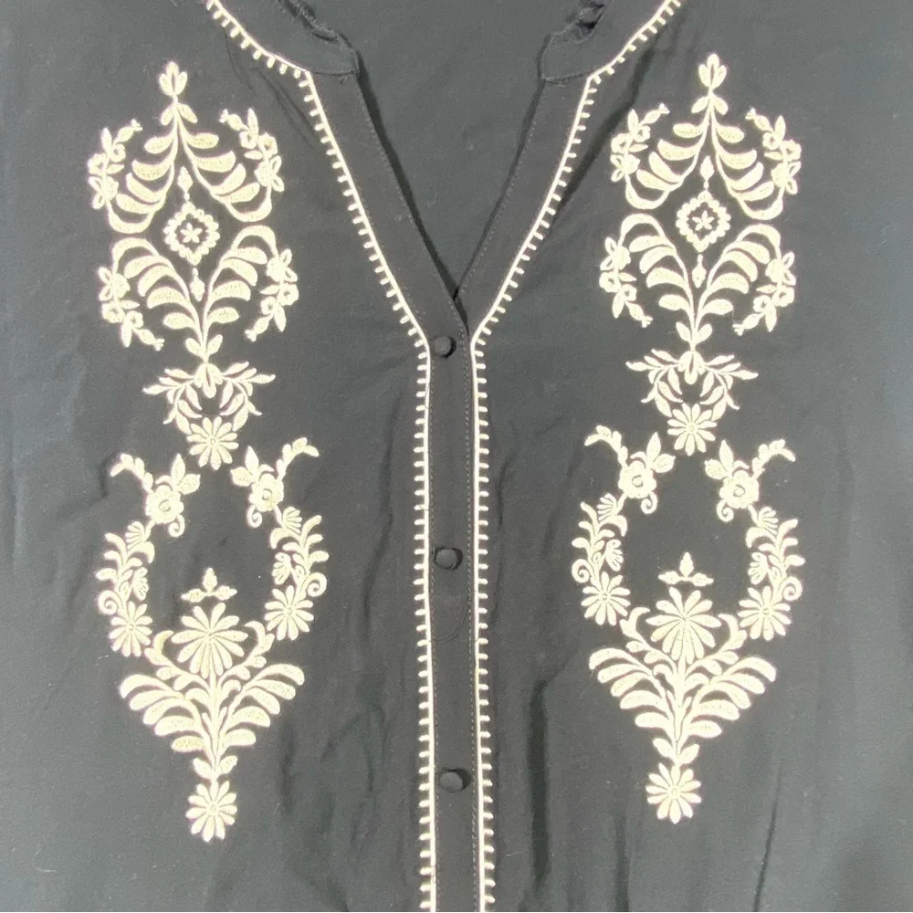 Angels Western Floral Blouse Women's 3X Black White Embroidered 3/4 Sleeve NWT - Picture 3 of 13
